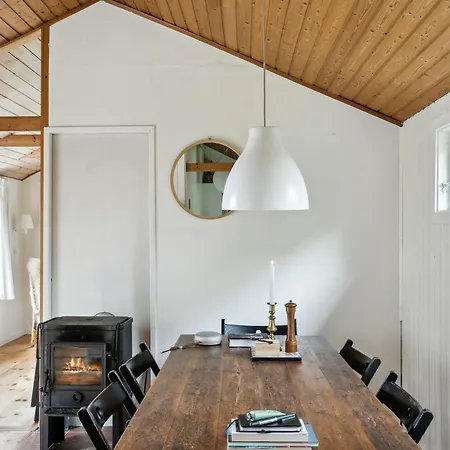 60s House In A Flower-rich Garden In Kulhuse